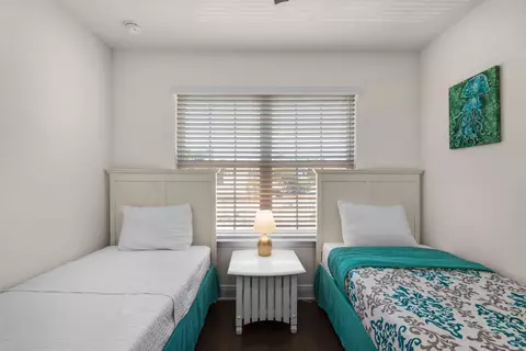 Bedroom - 77 Grayling Way, Inlet Beach, FL 32461 photo 5 of 7