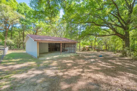 Exterior - 5630 Buck Ward Rd, Baker, FL 32531 photo 8 of 13