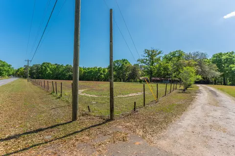 Exterior - 5630 Buck Ward Rd, Baker, FL 32531 photo 12 of 13