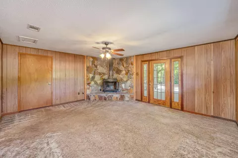 Living - 5630 Buck Ward Rd, Baker, FL 32531 photo 5 of 6