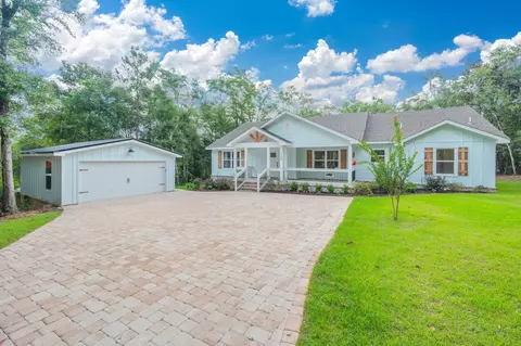 134 Deer Valley Dr, Defuniak Springs, FL 32433