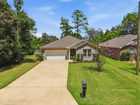 521 Johnson St, Valparaiso, FL 32580