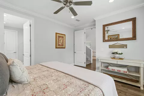 Bedroom - 46 Laurel Oaks Dr, Freeport, FL 32439 photo 3 of 9
