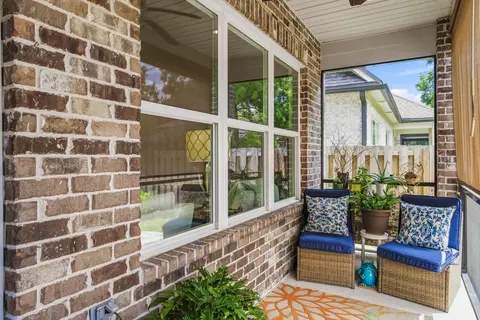 Exterior - 46 Laurel Oaks Dr, Freeport, FL 32439 photo 3 of 7