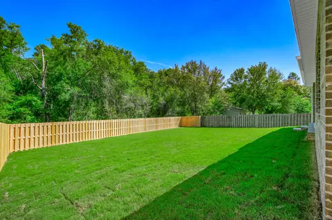 Exterior - 71 Leap Year Ln, Freeport, FL 32439 photo 4 of 21