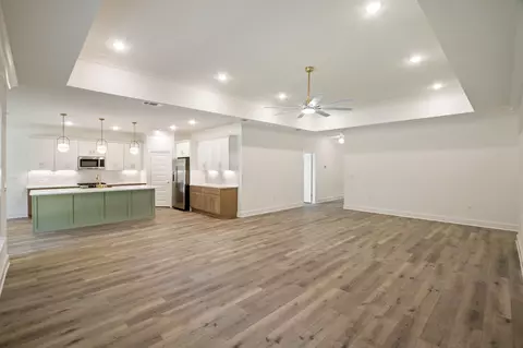 Living - 71 Leap Year Ln, Freeport, FL 32439 photo 6 of 8