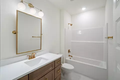 Bath - 71 Leap Year Ln, Freeport, FL 32439 photo 7 of 12