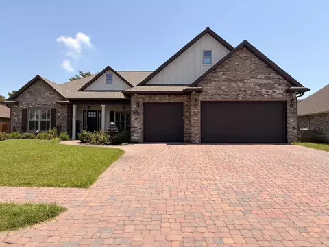 1478 E Shores Blvd, Gulf Breeze, FL 32563
