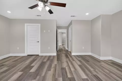 Entry Way - 4540 Hermosa Rd, Crestview, FL 32539 photo 5 of 6
