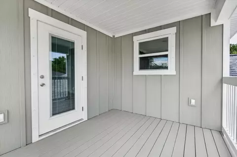 Exterior - 4540 Hermosa Rd, Crestview, FL 32539 photo 5 of 11