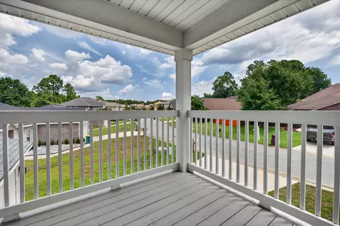 Exterior - 4540 Hermosa Rd, Crestview, FL 32539 photo 4 of 11