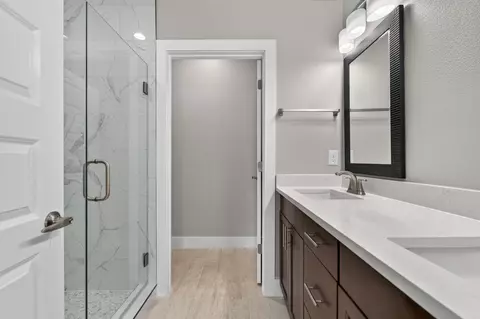 Bath - 4540 Hermosa Rd, Crestview, FL 32539 photo 1 of 12