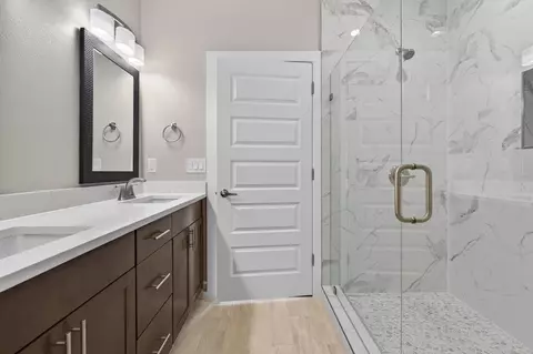 Bath - 4540 Hermosa Rd, Crestview, FL 32539 photo 4 of 12
