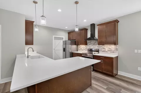 Kitchen - 4540 Hermosa Rd, Crestview, FL 32539 photo 6 of 7