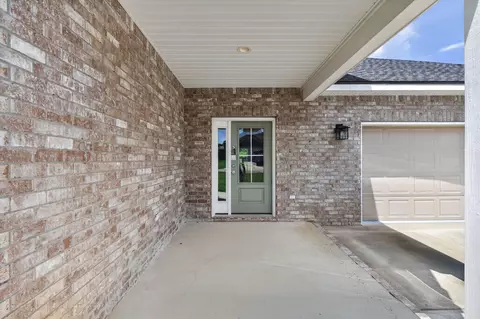 Exterior - 4540 Hermosa Rd, Crestview, FL 32539 photo 3 of 11