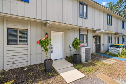 44 Berwick Cir #2, Shalimar, FL 32579