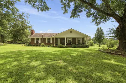 1446 Tara Cylebrico Rd, Westville, FL 32464