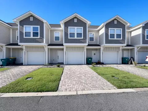 1814 Stable Ln, Fort Walton Beach, FL 32547