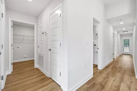 Entry Way - 2942 Mccarty Ave, Crestview, FL 32539 photo 4 of 5