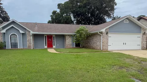66 North St, Mary Esther, FL 32569