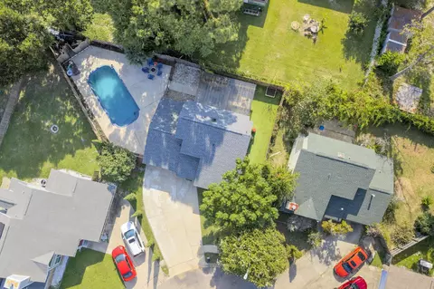 424 NW Village Ct, Fort Walton Beach, FL 32548
