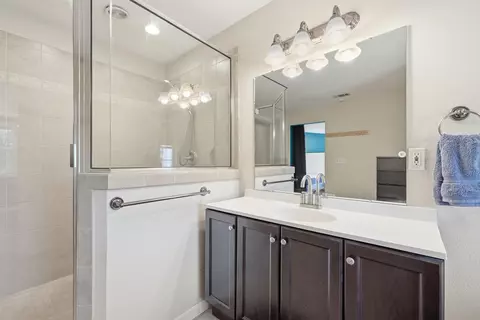 Bath - 2240 Riddle Rd, Cantonment, FL 32533 photo 3 of 8
