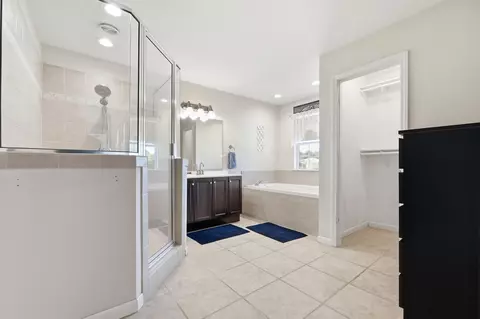 Bath - 2240 Riddle Rd, Cantonment, FL 32533 photo 1 of 8