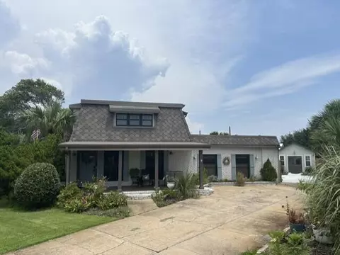 731 Sailfish Dr, Fort Walton Beach, FL 32548