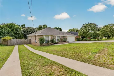 Exterior - 5197 Whitehurst Ln, Crestview, FL 32536 photo 1 of 13