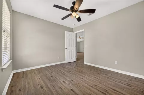 Bedroom - 5197 Whitehurst Ln, Crestview, FL 32536 photo 5 of 6
