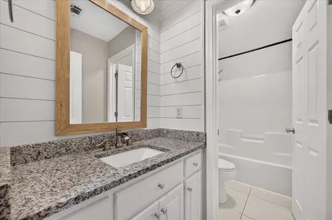 Bath - 5197 Whitehurst Ln, Crestview, FL 32536 photo 6 of 8