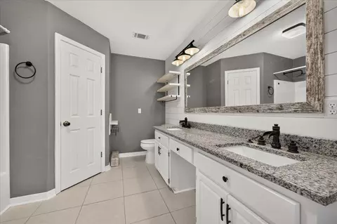 Bath - 5197 Whitehurst Ln, Crestview, FL 32536 photo 2 of 8
