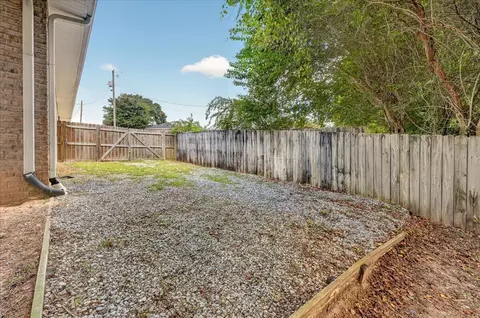 Exterior - 5197 Whitehurst Ln, Crestview, FL 32536 photo 8 of 13