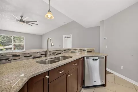 Kitchen - 5197 Whitehurst Ln, Crestview, FL 32536 photo 5 of 6