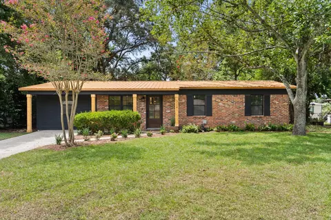 324 SW Harbor Pl, Fort Walton Beach, FL 32548