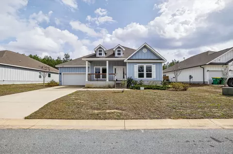 Exterior - 2452 Dakota Way, Crestview, FL 32536 photo 2 of 4