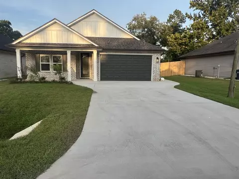 79 Owen St, Niceville, FL 32578