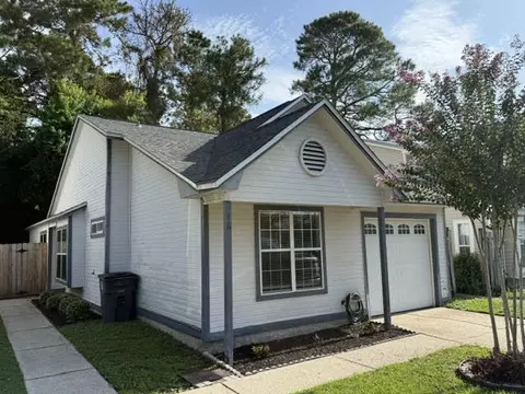 16 Kelly Way, Valparaiso, FL 32580
