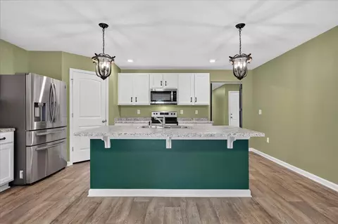 Kitchen - 3485 Sparco Dr, Crestview, FL 32539 photo 3 of 7