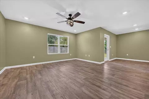 Living - 3485 Sparco Dr, Crestview, FL 32539 photo 3 of 5