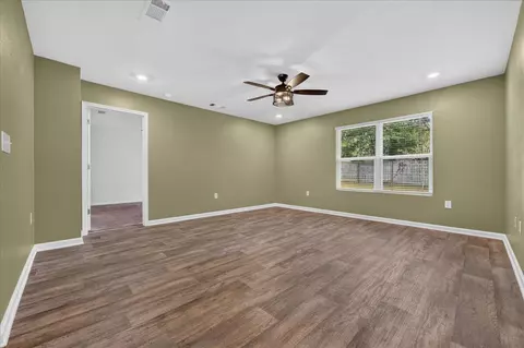 Living - 3485 Sparco Dr, Crestview, FL 32539 photo 2 of 5