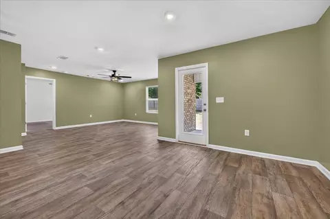 Living - 3485 Sparco Dr, Crestview, FL 32539 photo 1 of 5