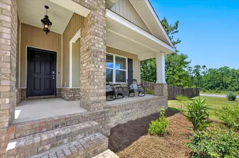Exterior - 3485 Sparco Dr, Crestview, FL 32539 photo 2 of 8