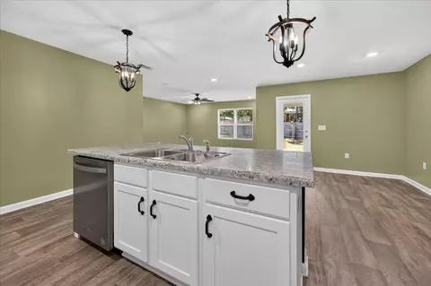 Kitchen - 3485 Sparco Dr, Crestview, FL 32539 photo 5 of 7