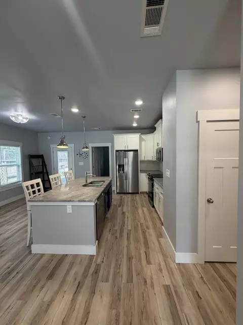 Kitchen - 2980 N 18th Ave, Milton, FL 32583 photo 2 of 3