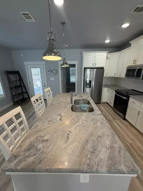 Kitchen - 2980 N 18th Ave, Milton, FL 32583 photo 1 of 3