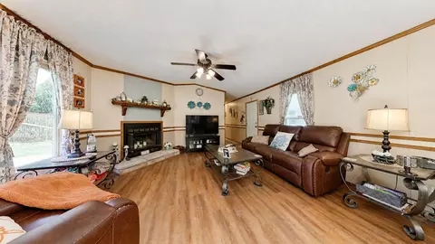 5105 Central Dr, Pace, FL 32571 photo 7
