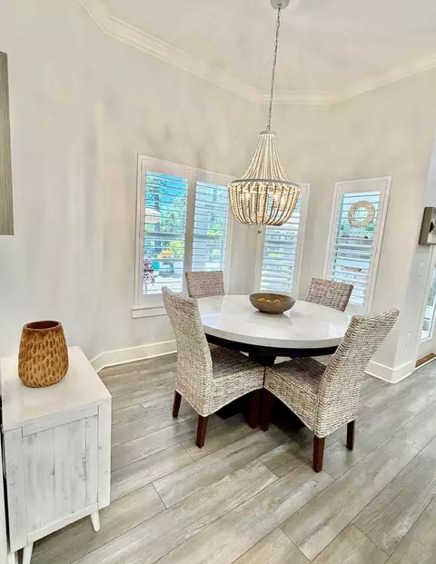 Dining - 22 Mango Ln, Freeport, FL 32439 photo 2 of 2