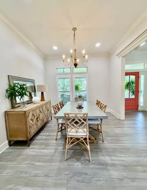 Dining - 22 Mango Ln, Freeport, FL 32439 photo 1 of 2