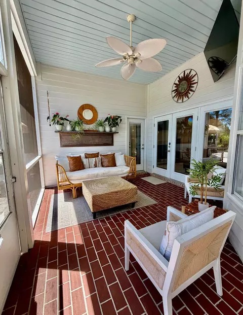 Exterior - 22 Mango Ln, Freeport, FL 32439 photo 7 of 9